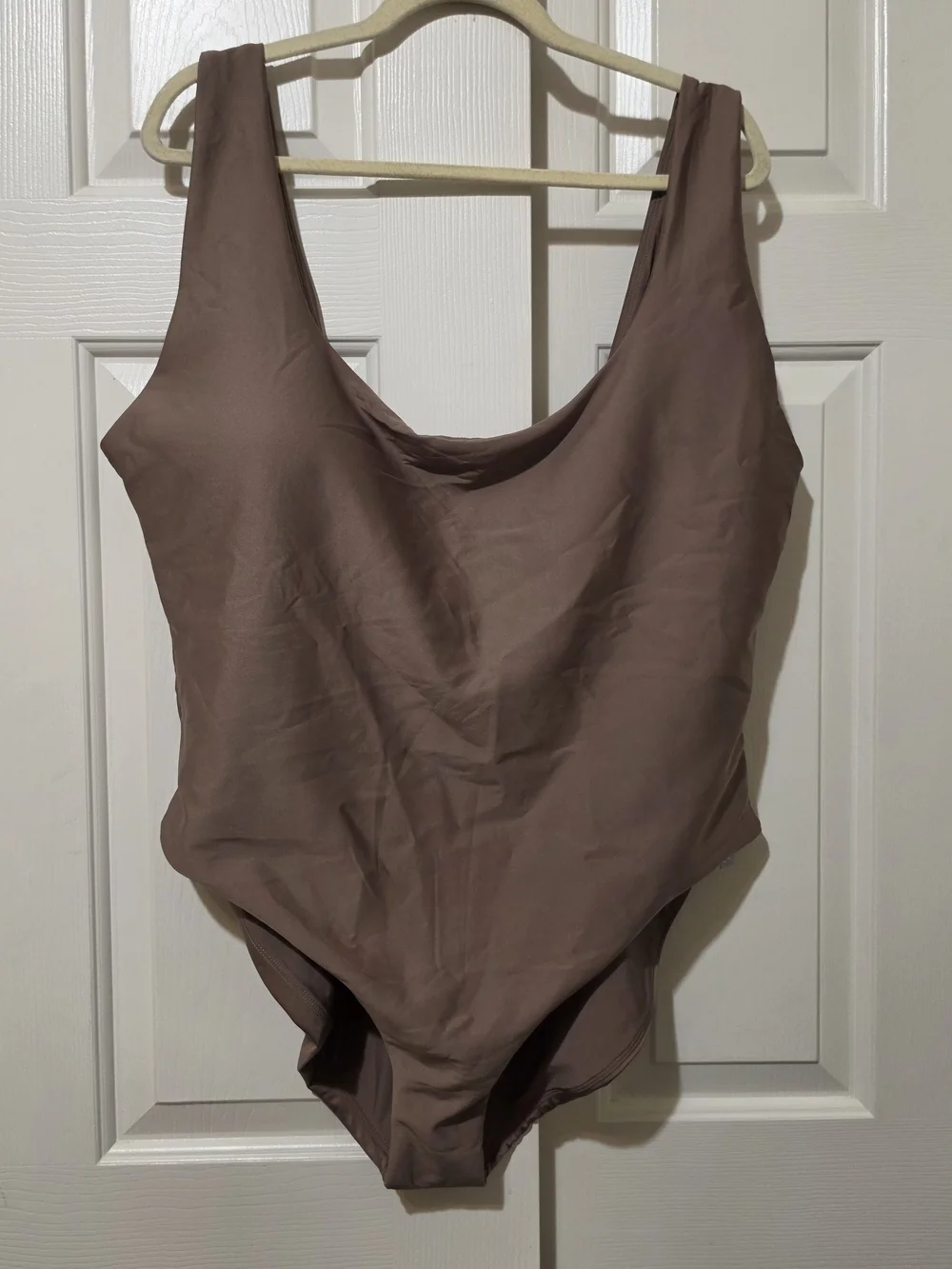 J CREW SIZE 22 Squareneck one-piece in Classic Sculpt™ CI368